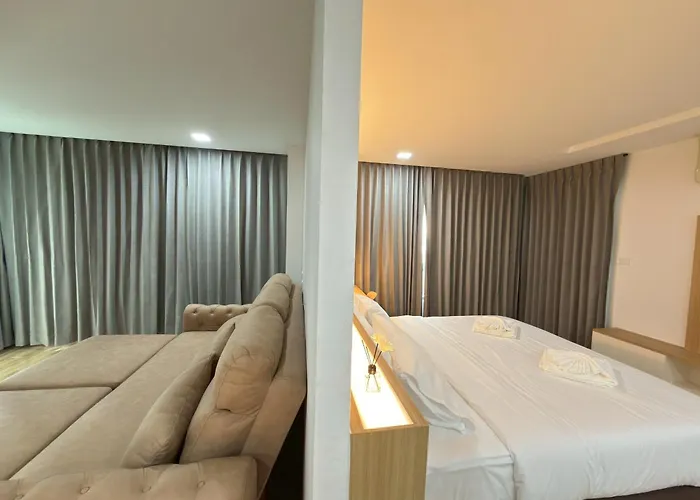 Armass Hotel *